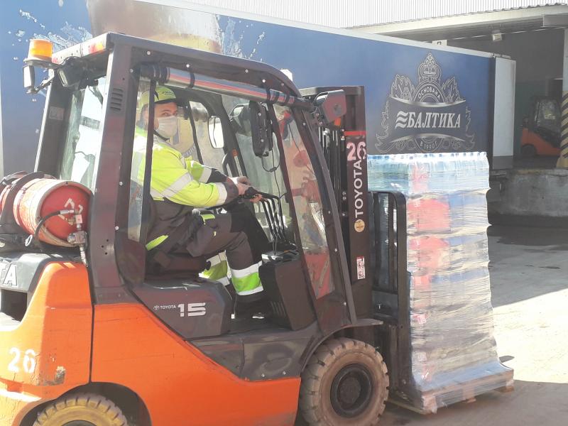 Филиал «Балтика-Самара» обеспечил самарских медиков 7000 масок, поставил для  региональных домов престарелых 15 900 пар защитных перчаток и выделил 7000 бутылок воды для продуктовых наборов пожилым