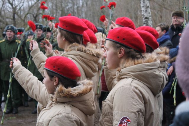 Юнармейцы приняли участие в онлайн-параде для ветерана Великой Отечественной войны