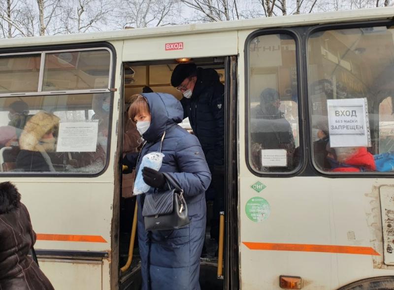 Активисты ОНФ в Коми предложили поставить санитейзеры во всех автобусах региона